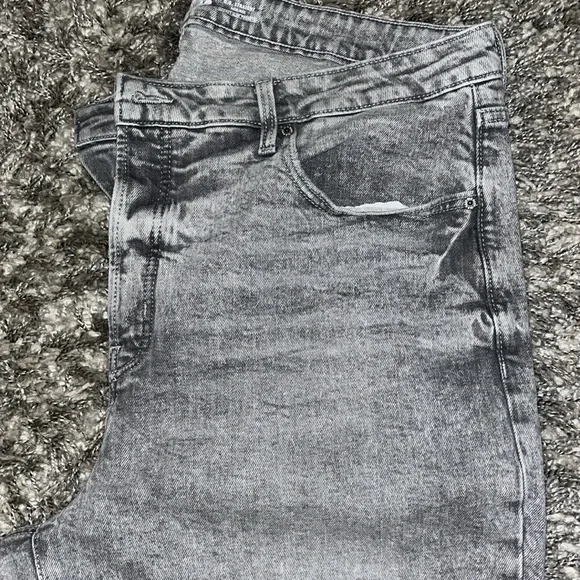 Women’s Grey Washed Jeans - Picture 2 of 6